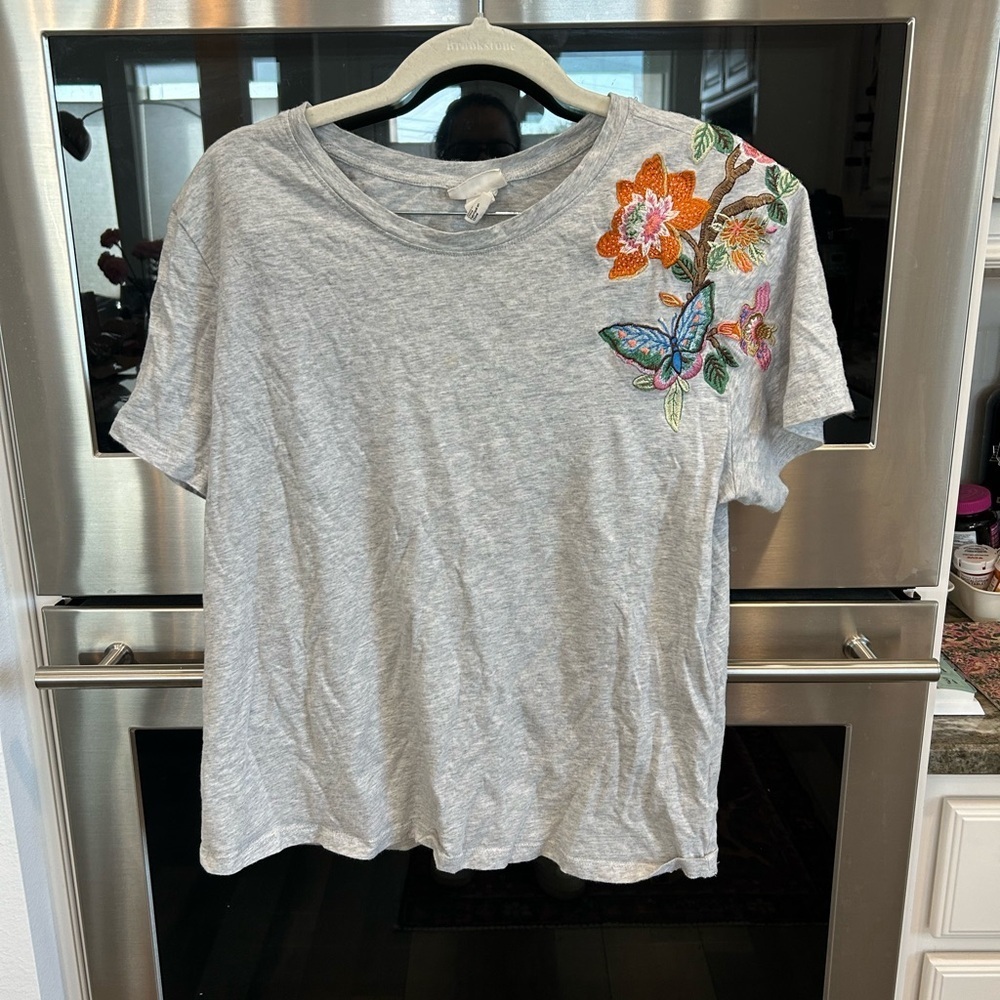 H&M x GP & J Floral Embroidered tee size L GUC